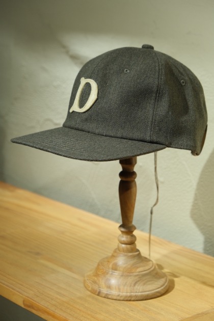 에이치 더블유 엔 독 H.W Dog Co &#039;D&#039; Logo Baseball Cap - Khaki