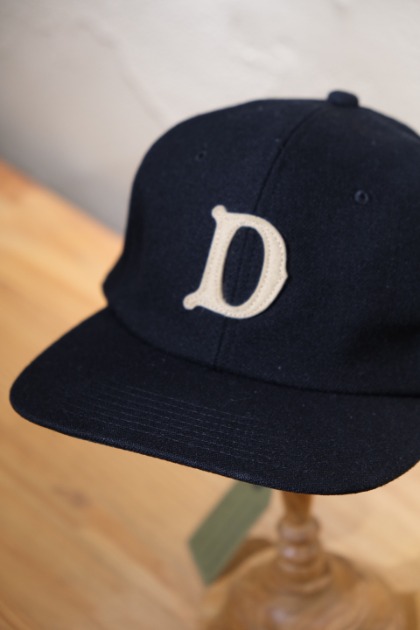 에이치 더블유 엔 독 H.W Dog Co &#039;D&#039; Logo Baseball Cap - Black