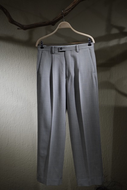 YLEVE 일레브 HIGH TWIST SUMMER WOOL OXFORD Trousers - Khaki