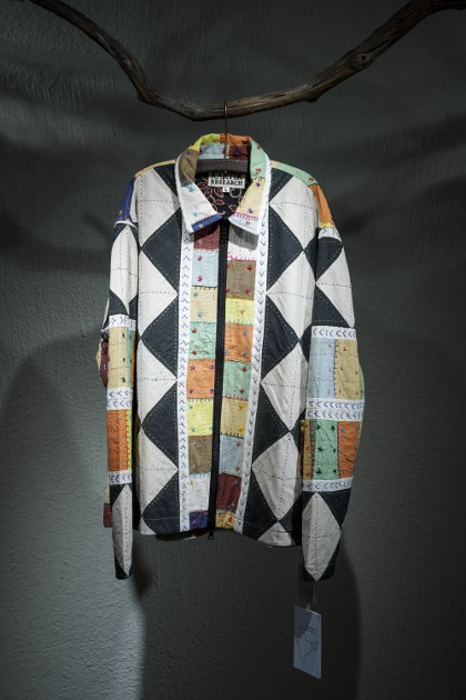카르틱 리서치 Kartik Research Patchwork Quilt with Hand Embell Jacket - White/Brown/Multicolor